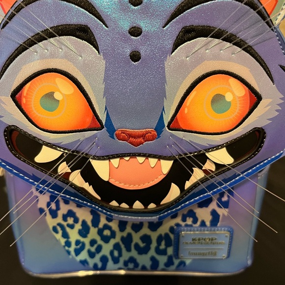 Loungefly Holographic Blue and Purple K-POP DEMOM HUNTERS DERPY TIGER!!! - Picture 2 of 10